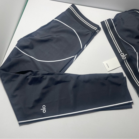 ALO Yoga Black and White Intimates Set - Picture 4 of 6